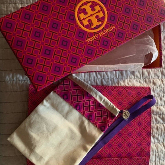 Tory Burch Other - Tory Burch complete box set with ballet flat bag